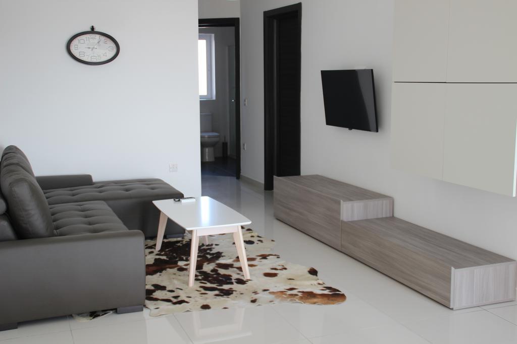 Lampuka Apartments Marsaskala Buitenkant foto