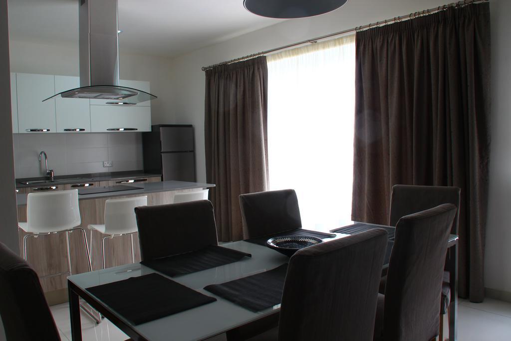 Lampuka Apartments Marsaskala Buitenkant foto